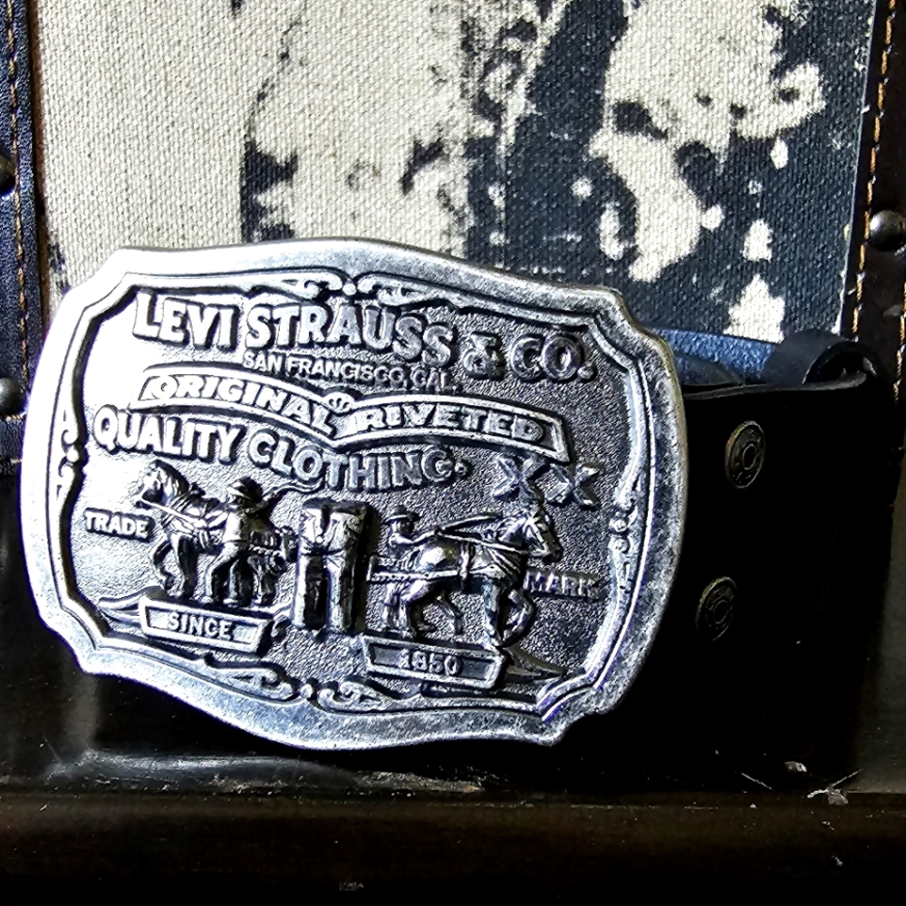 Levi Strauss limited edition San Francisco leather belt, size 36